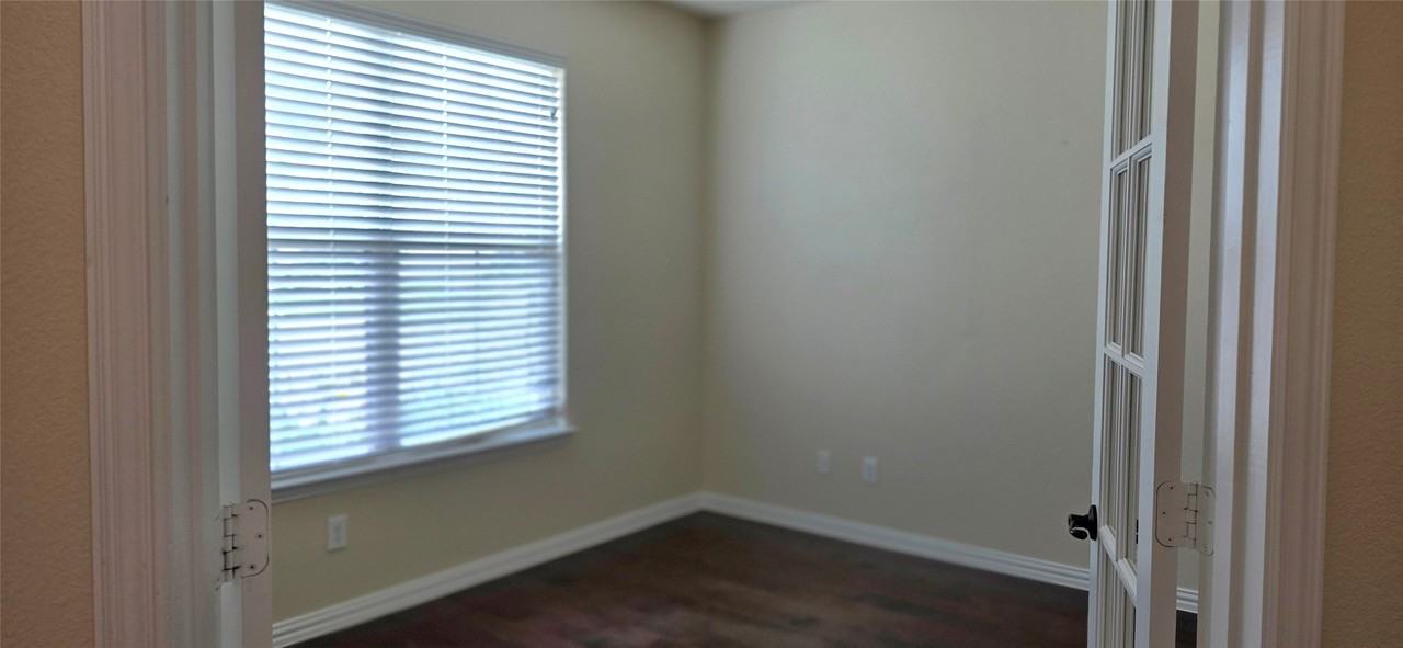 3412 Canyon Lake Dr - Photo 6 of 25
