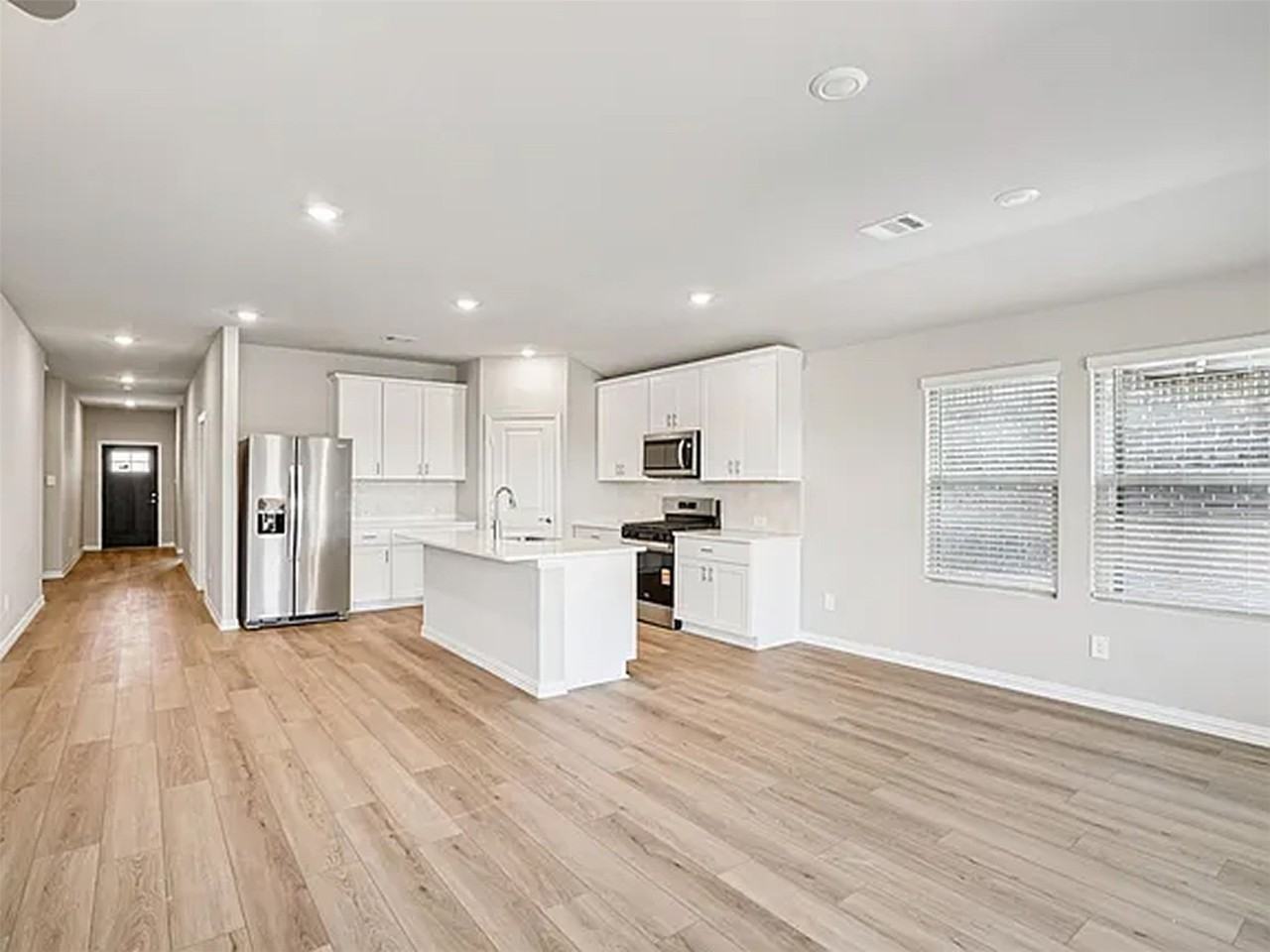 3029 Texoma Blvd - Photo 6 of 39