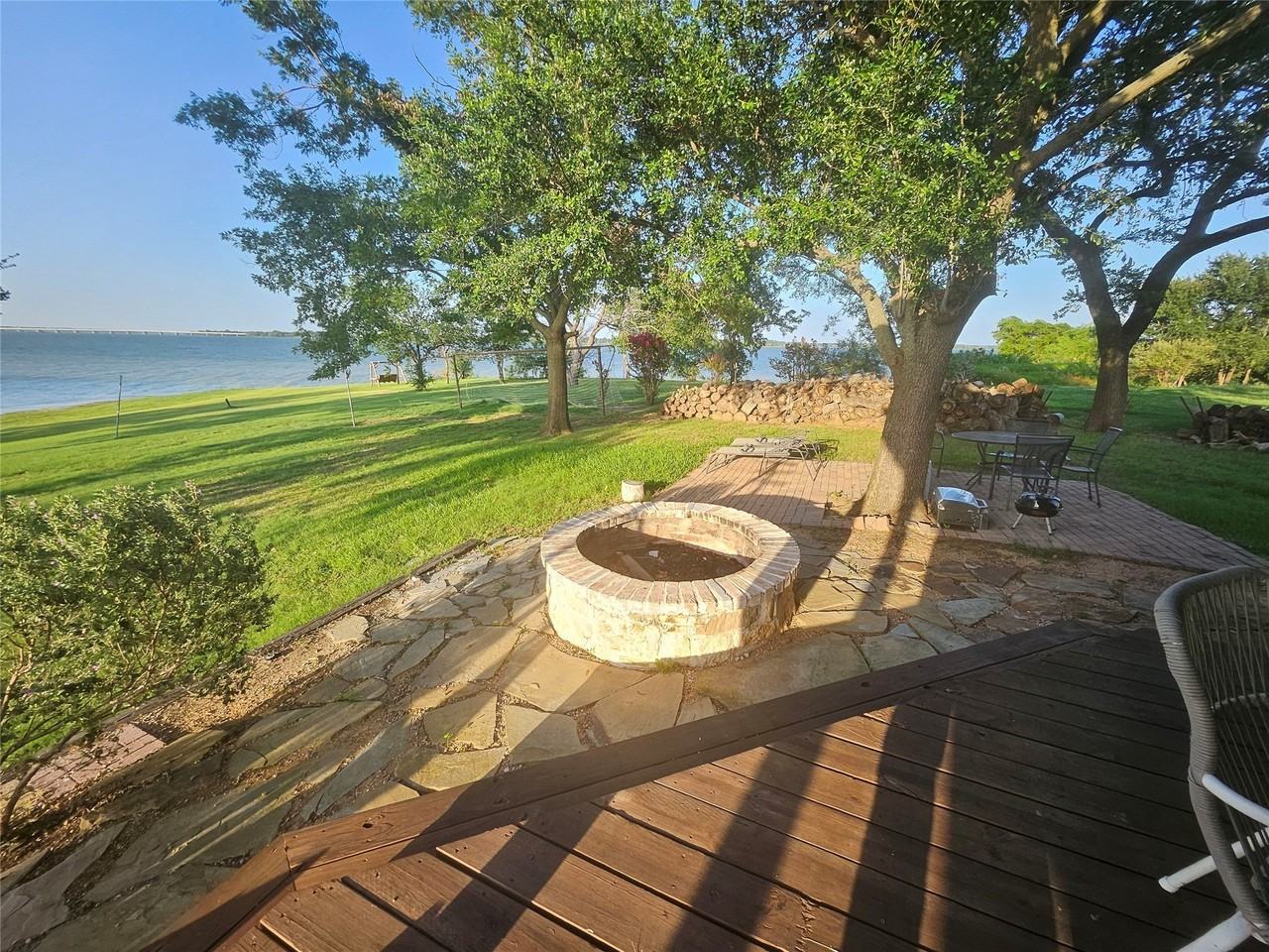 465 Peninsula Dr - Photo 2 of 15