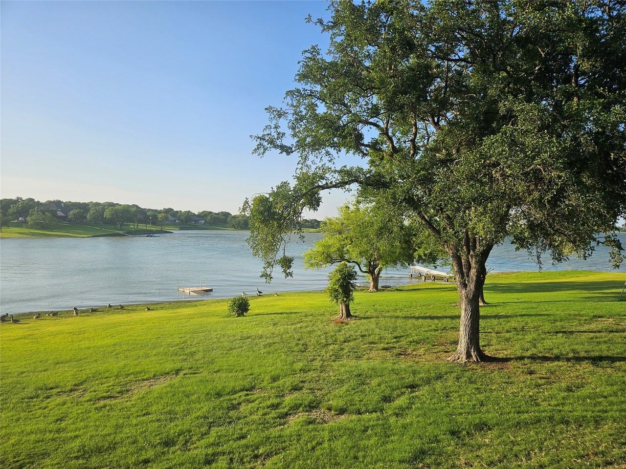 465 Peninsula Dr - Photo 4 of 15