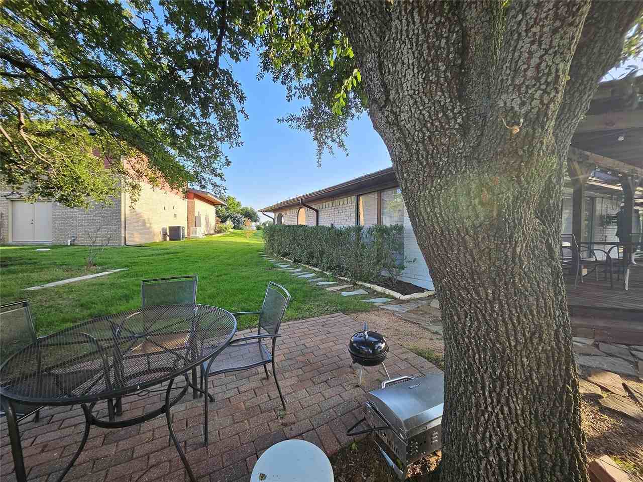 465 Peninsula Dr - Photo 5 of 15