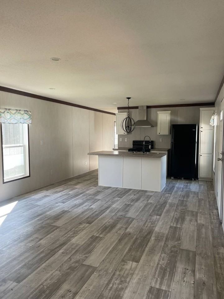 1839 Blue Ridge Dr - Photo 5 of 15