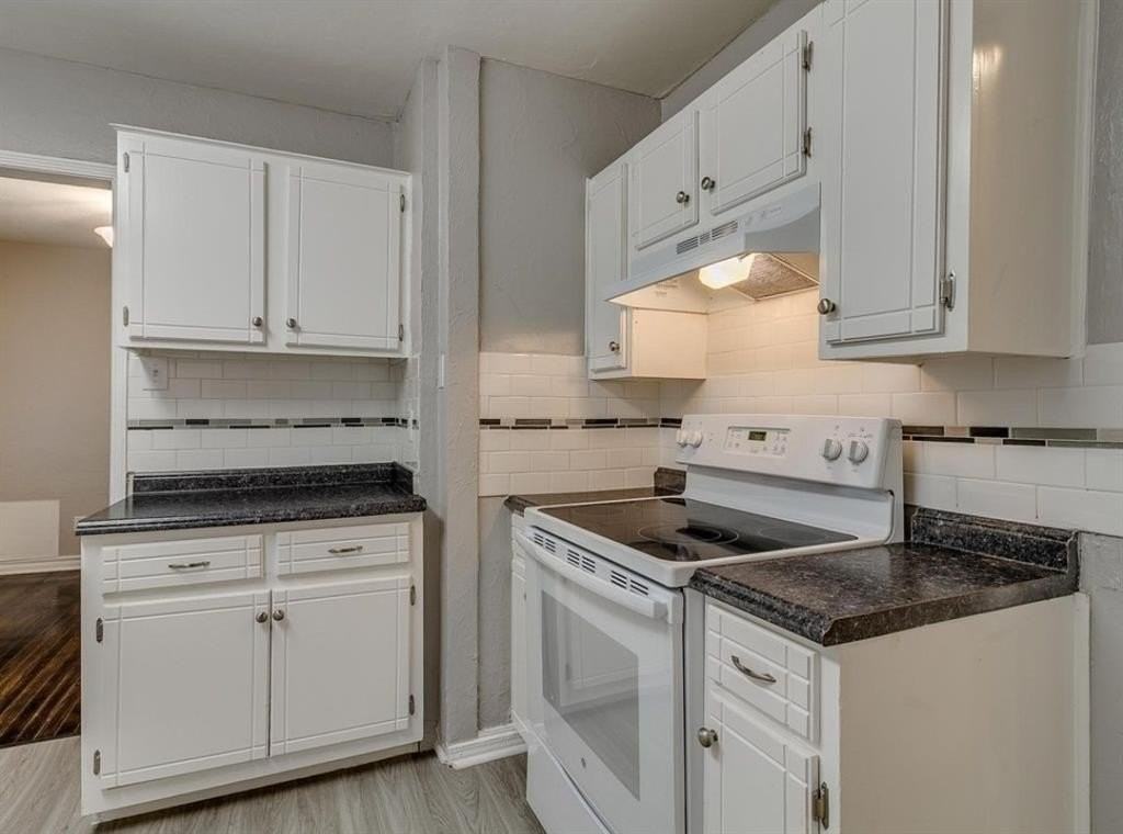 213 W Jacobs Dr - Photo 6 of 15
