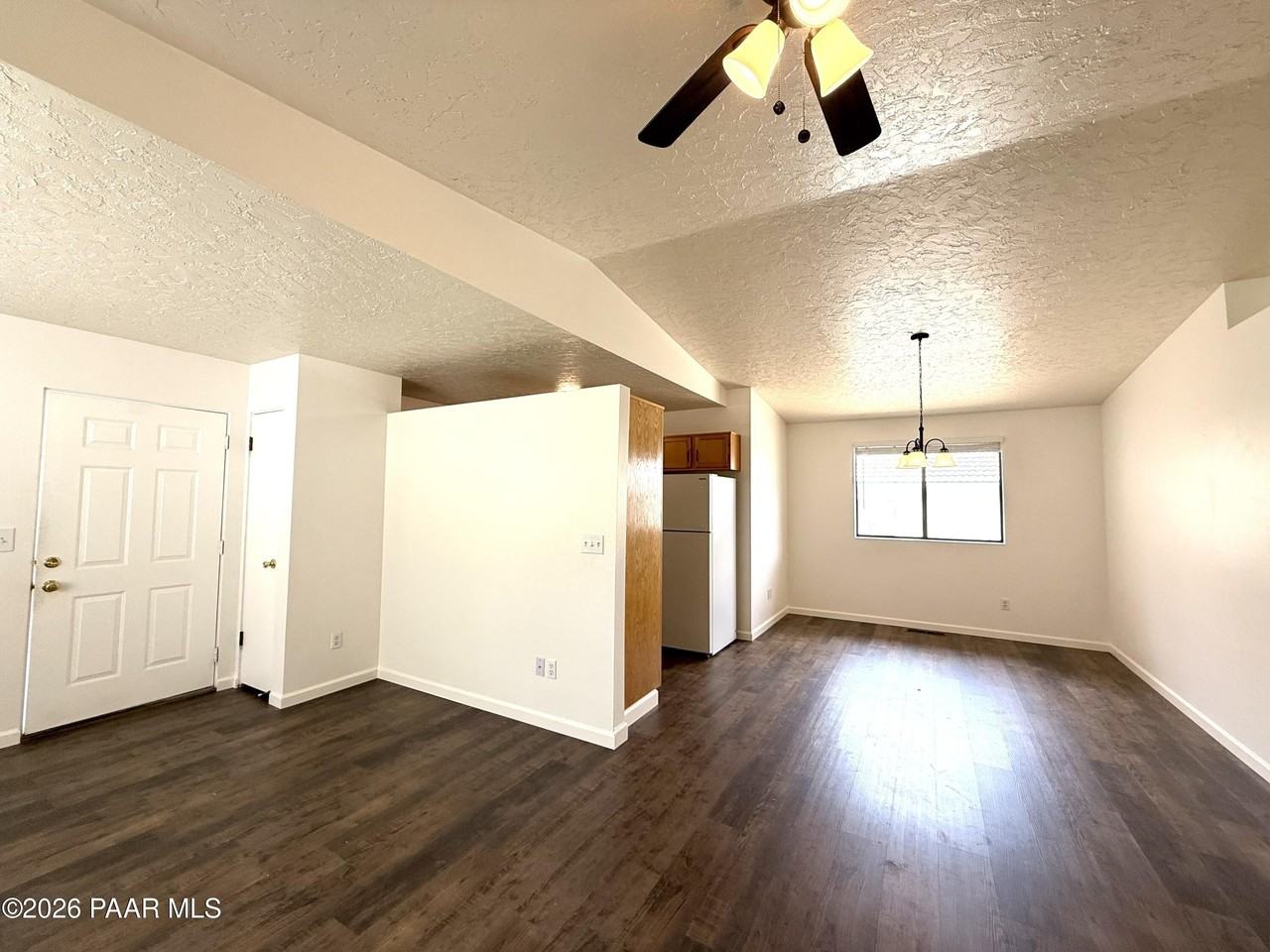 1808 Reading Ln - Photo 3 of 18