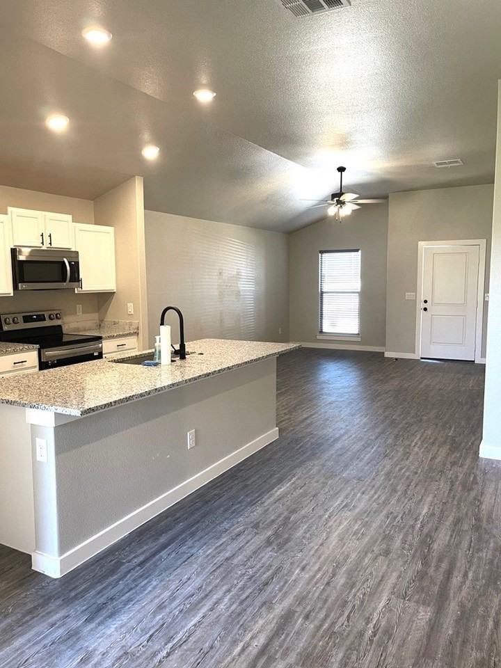 1200 Hogback Way - Photo 7 of 20