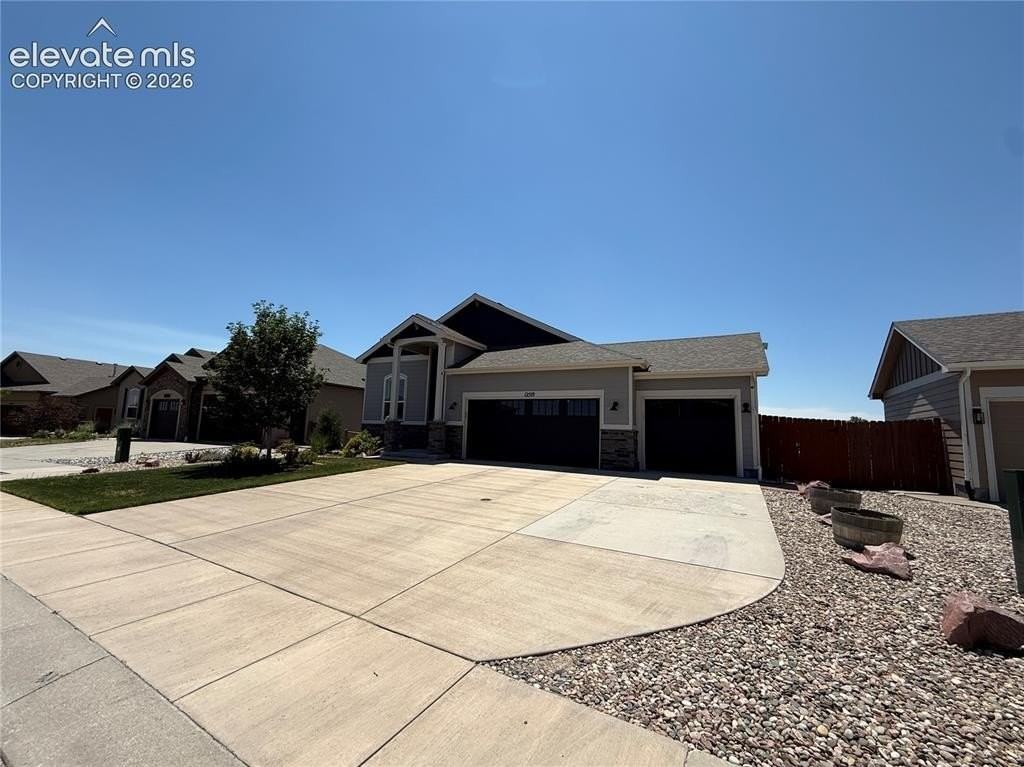 12519 Mt Lindsey Dr - Photo 2 of 32