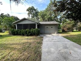 featured image of 7236 E Oak Isle Dr