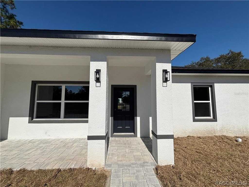 2349 W Oakland Ln - Photo 4 of 19
