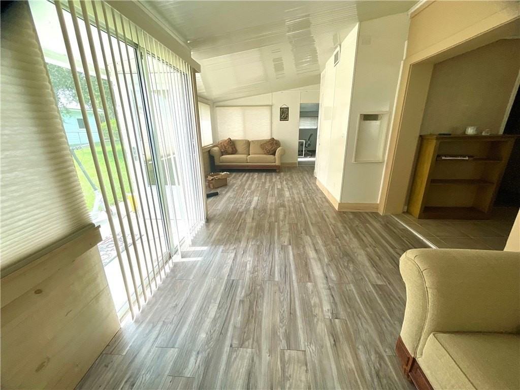 13485 N Indian River Dr - Photo 4 of 15