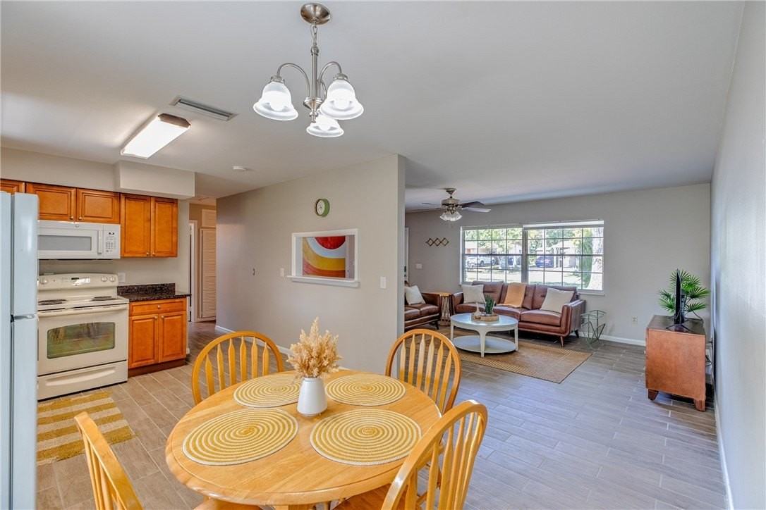 716 26th Ave - Photo 4 of 26
