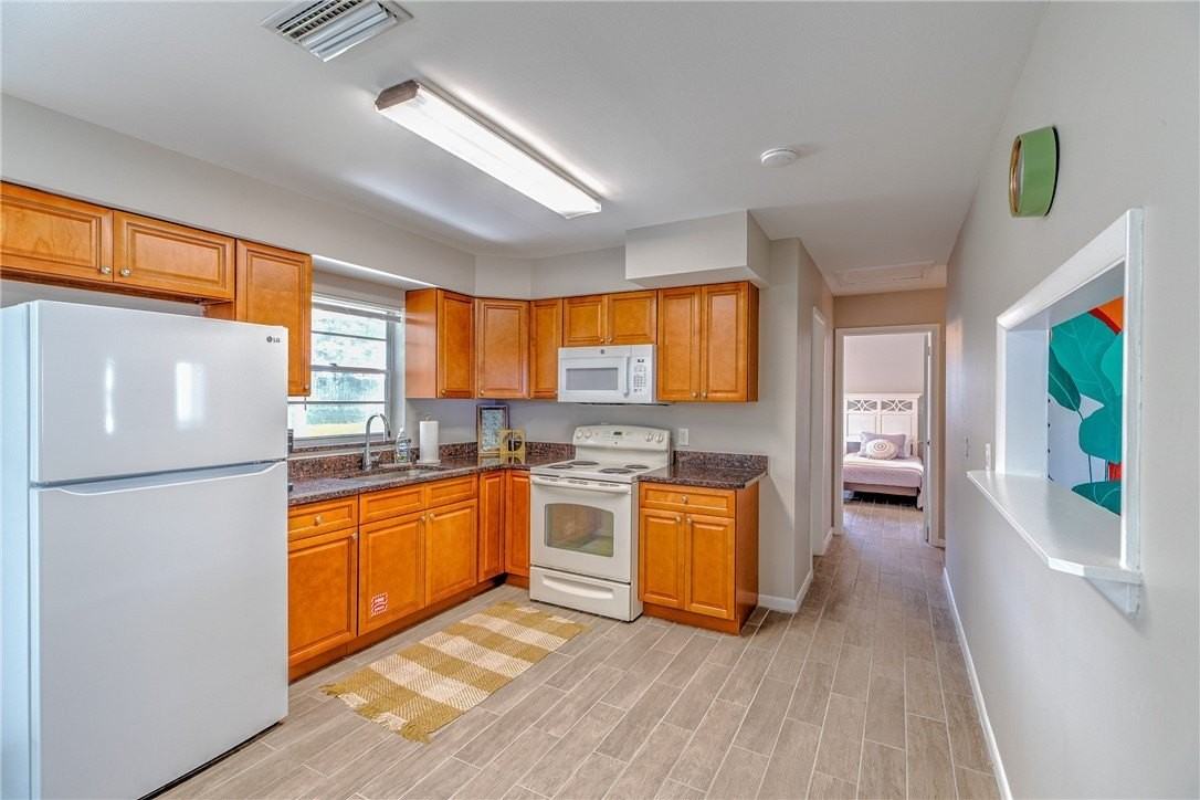 716 26th Ave - Photo 7 of 26