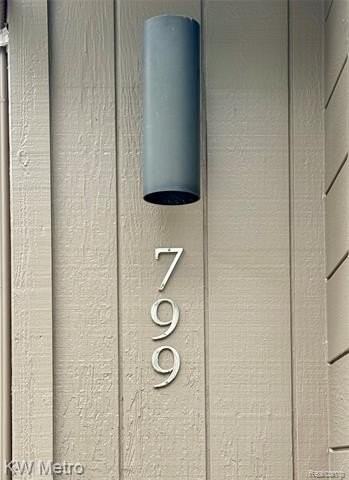 799 Emmons Ave - Photo 3 of 30