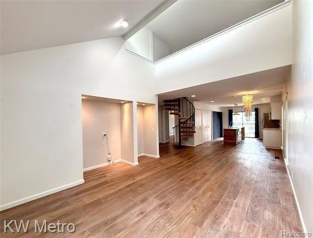 799 Emmons Ave - Photo 6 of 30