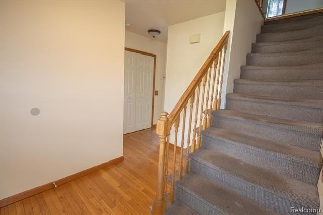 42091 Greenwood Dr - Photo 4 of 44