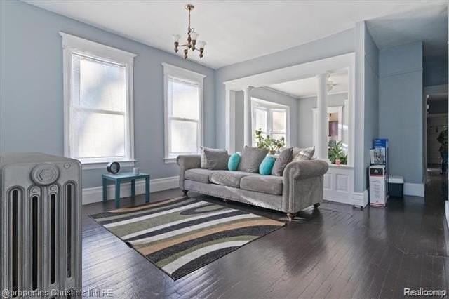 2405 Field St - Photo 2 of 2