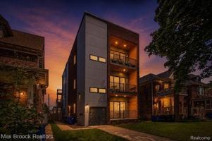 featured image of 4530 Commonwealth St #1