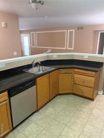 4105 Berkeley Ave - Photo 4 of 13