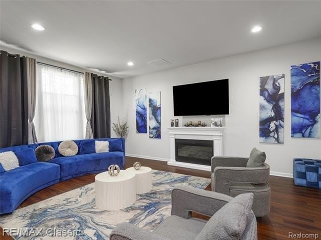 24869 Ivy - Photo 7 of 31