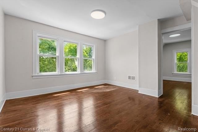 35743 E Michigan Ave #2 - Photo 5 of 30