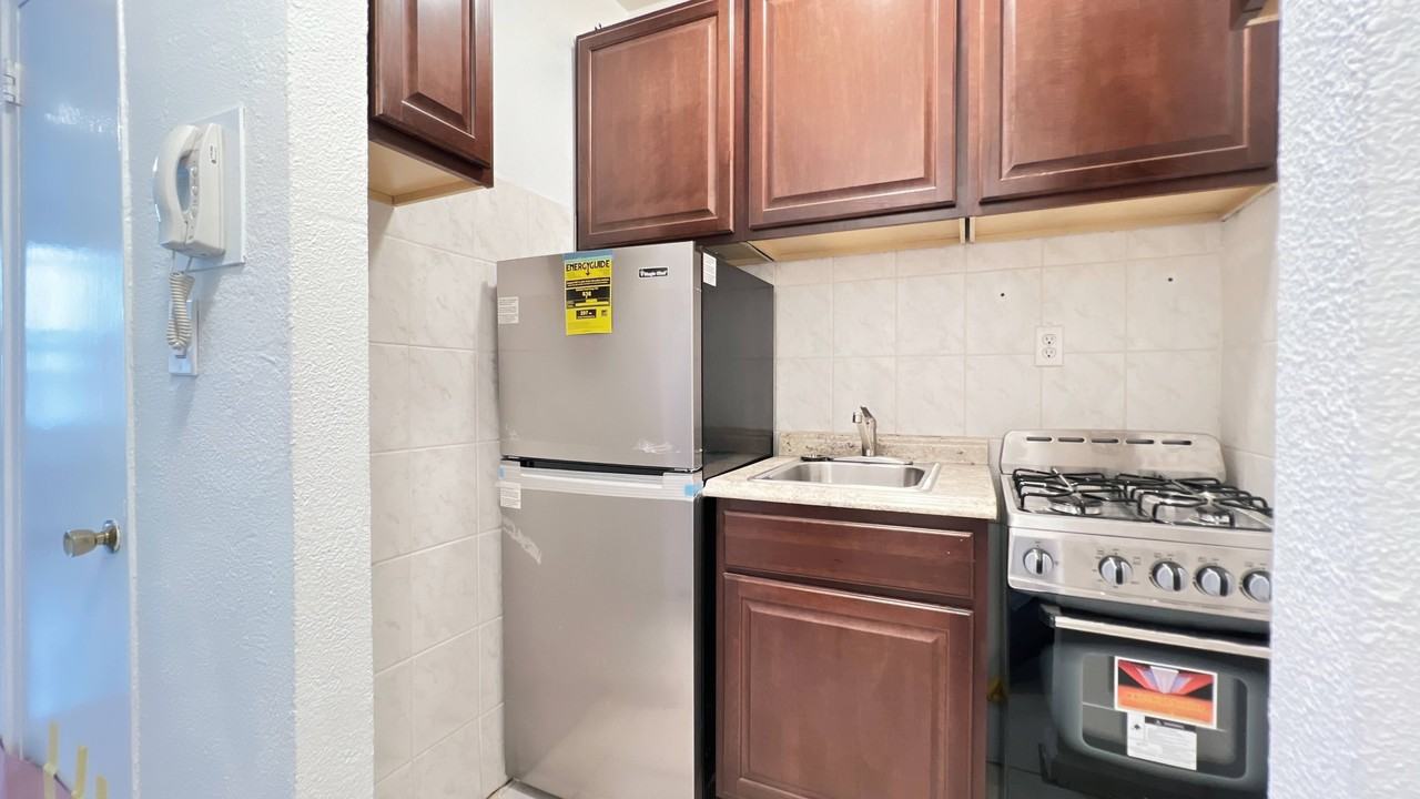 340 E 83rd St #4D - Photo 5 of 8