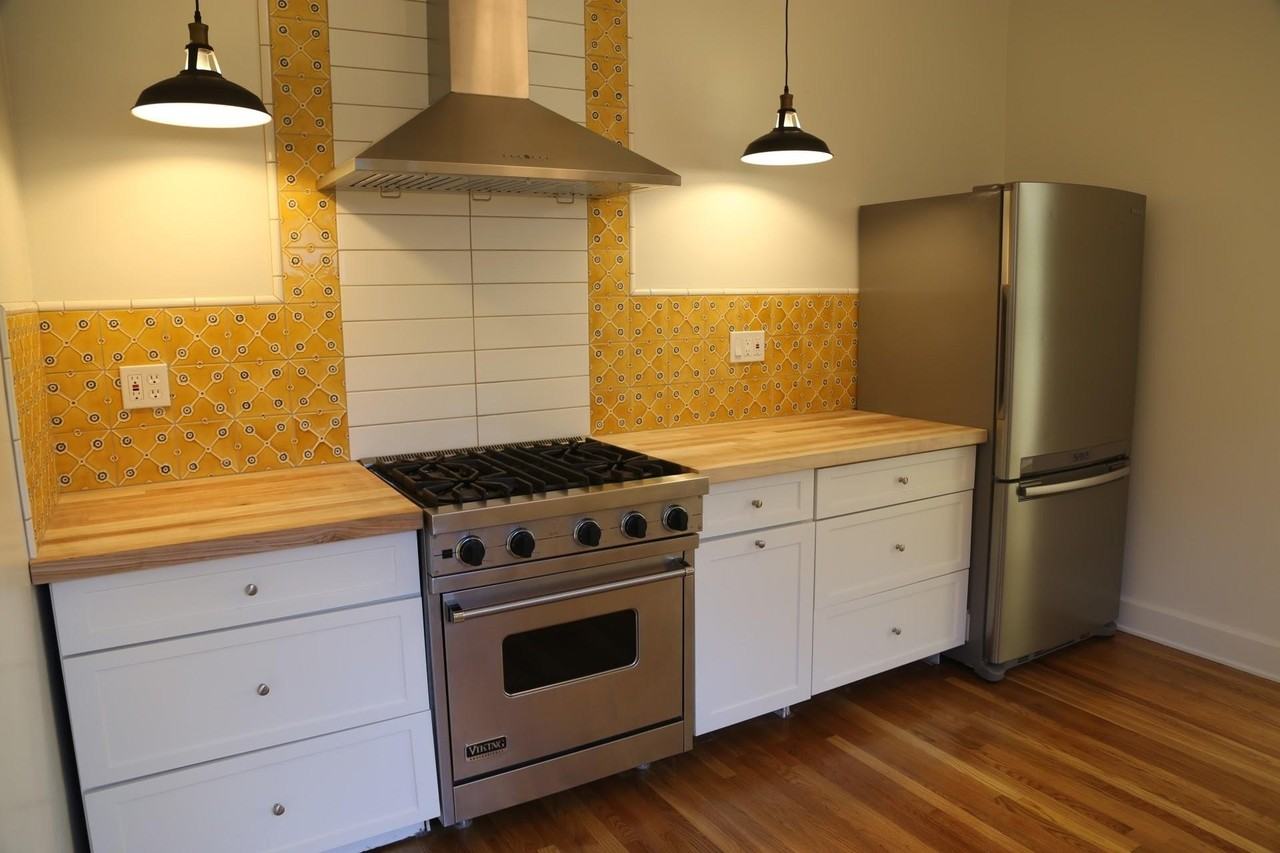 2204 Parkway Dr - Photo 3 of 6