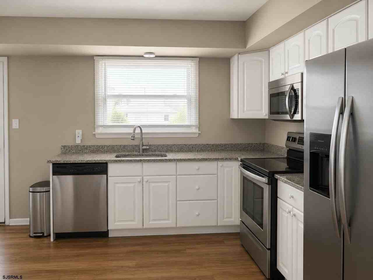 141 5th St S #2 - Photo 6 of 22