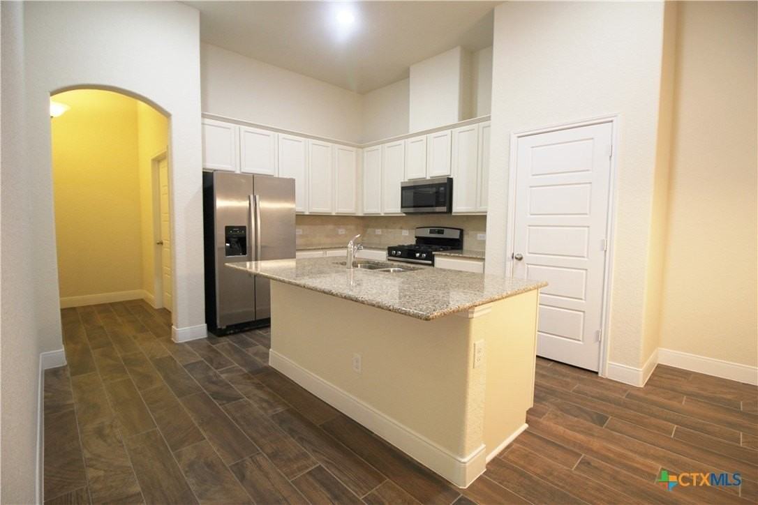 1231 Old Fm 306 - Photo 3 of 12