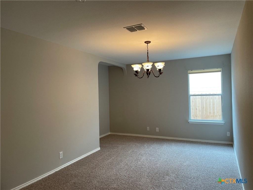 217 Roadrunner Ave - Photo 5 of 31