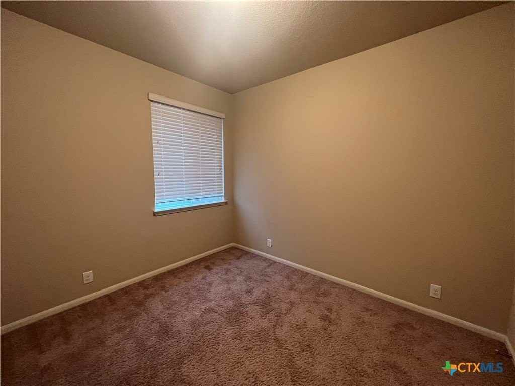 472 Copper Hill Dr - Photo 6 of 25