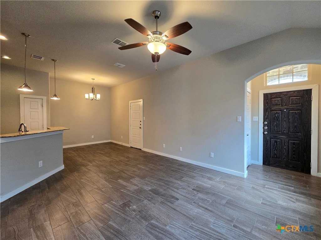 526 Creekside Frst - Photo 3 of 22