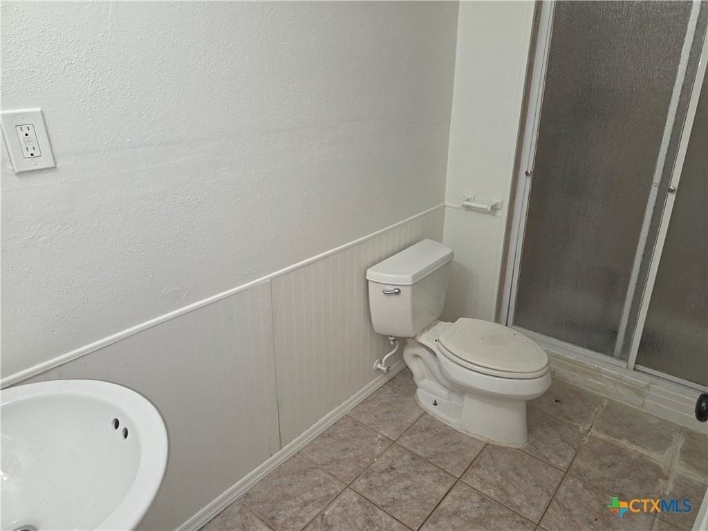 1909 S 15th St - Photo 5 of 7