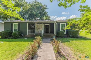 featured image of 1020 N 15th St