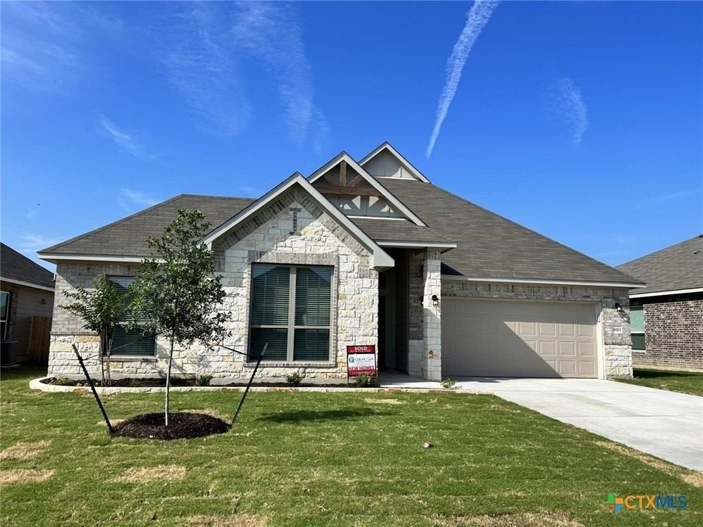 10211 Six Shooter Ln - Photo 2 of 19
