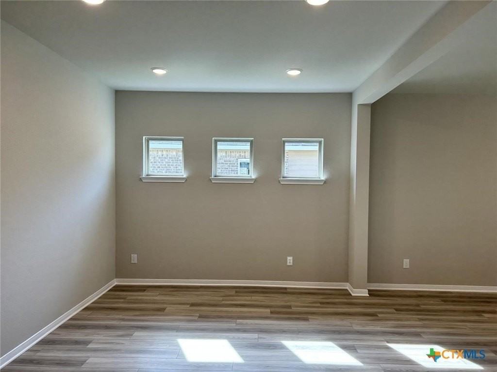 10211 Six Shooter Ln - Photo 5 of 19
