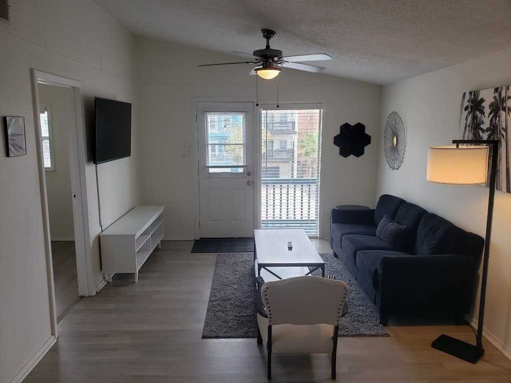 120 E Parade Dr #1 - Photo 5 of 13