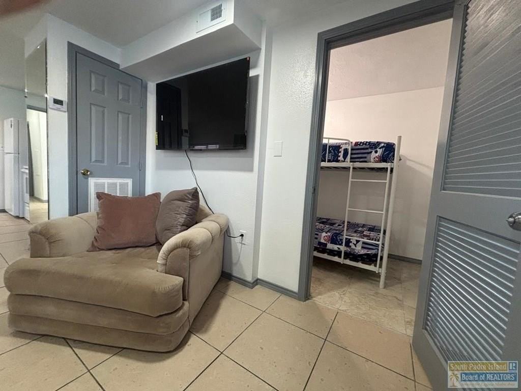 310 W Houston St #6 - Photo 6 of 10