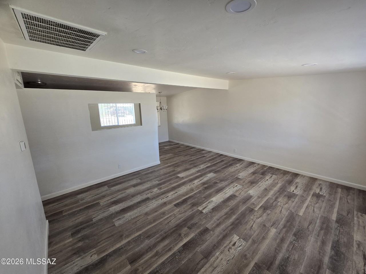 4910 E 25th St - Photo 2 of 11