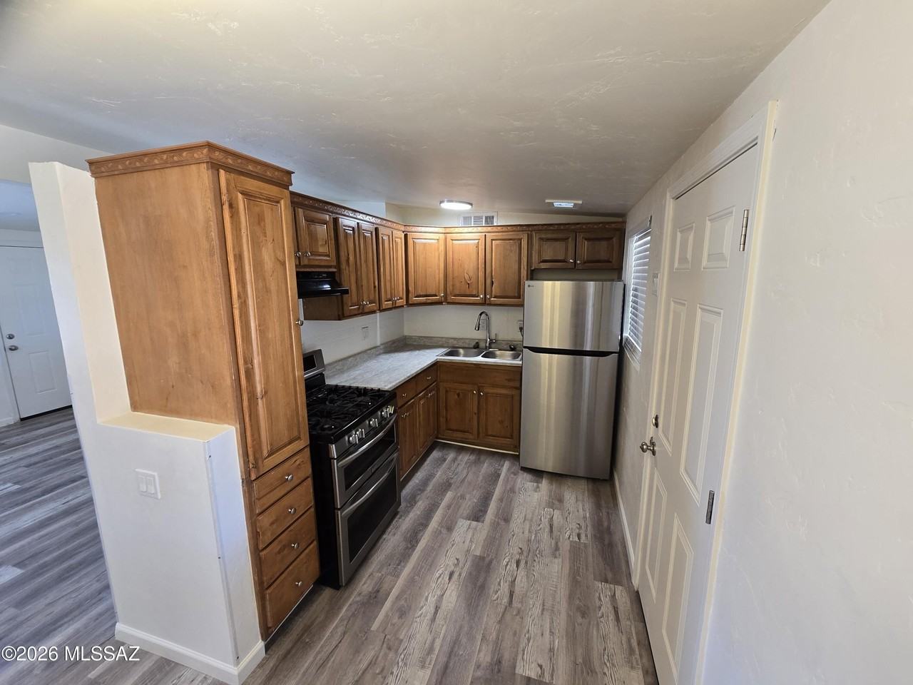 4910 E 25th St - Photo 4 of 11