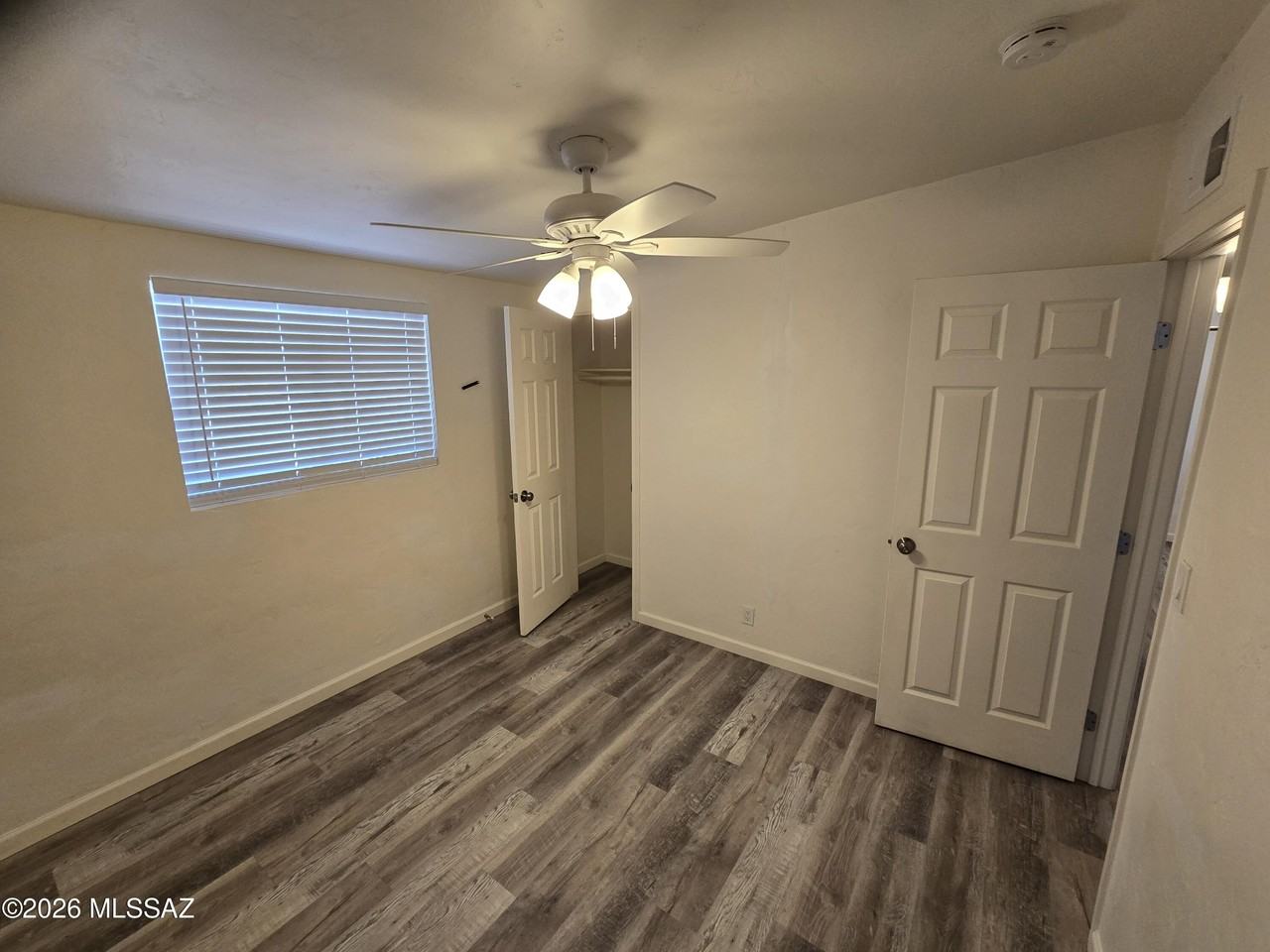 4910 E 25th St - Photo 6 of 11