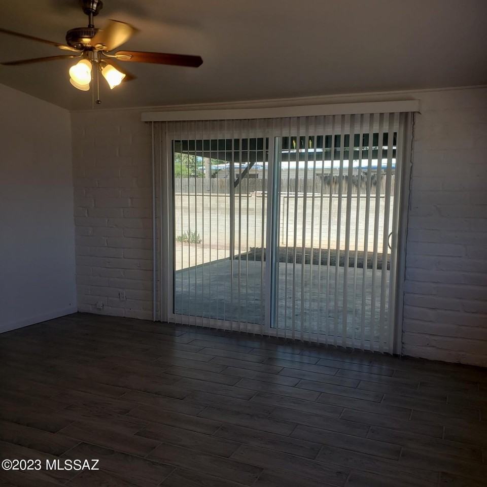 7118 E Elbow Bay Dr - Photo 7 of 17