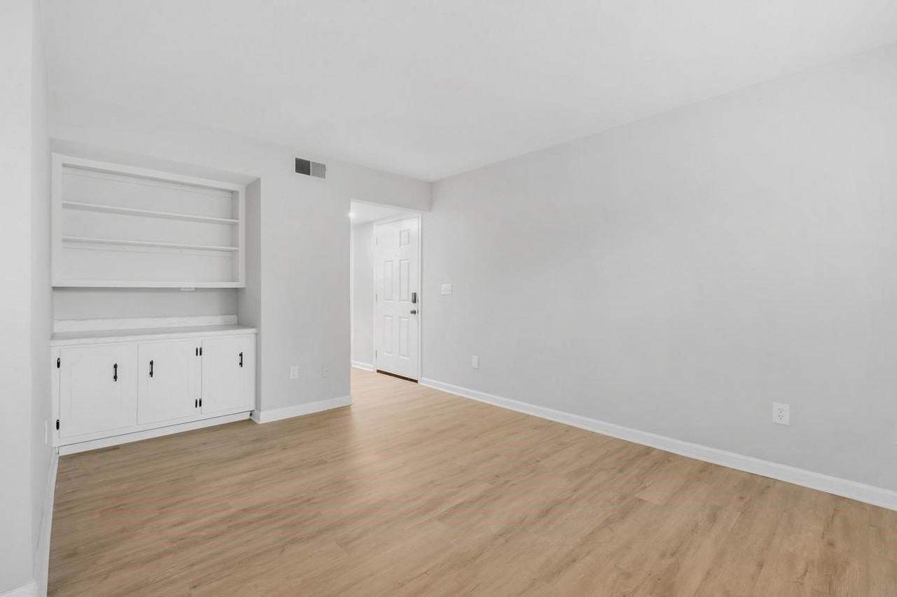 611 N Copeland St #D - Photo 7 of 10