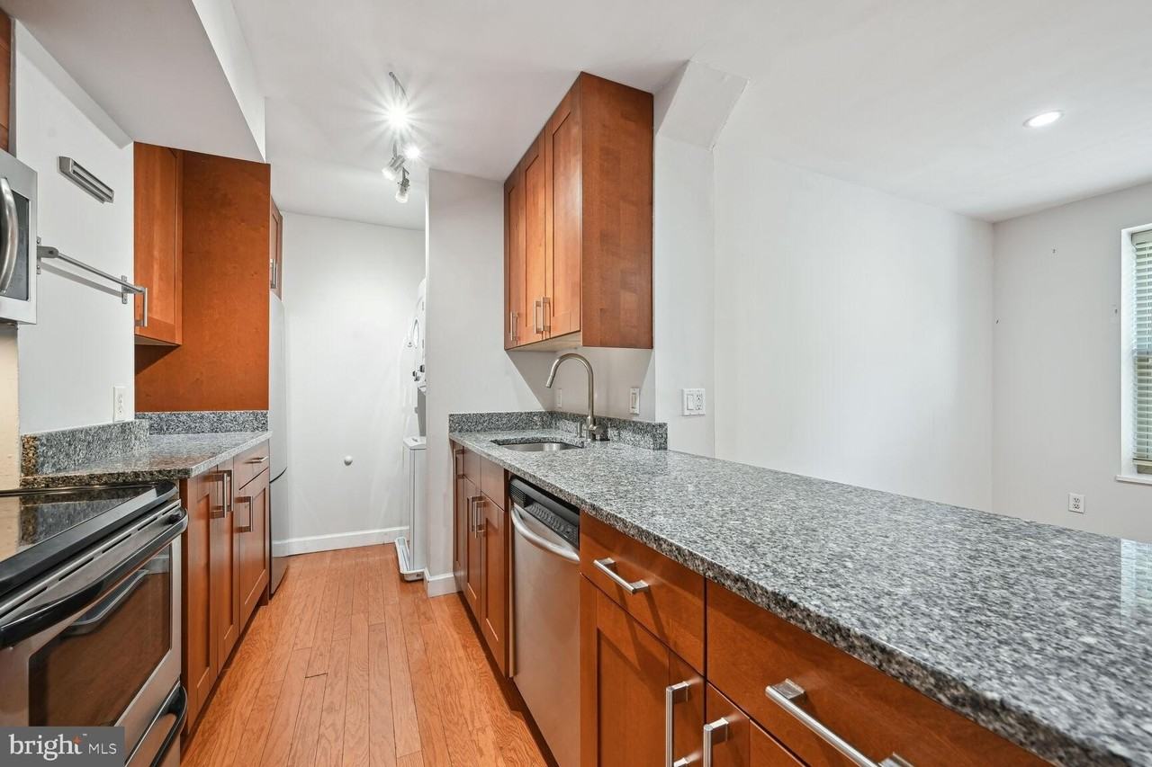 2440 16th St Nw #309 - Photo 3 of 15