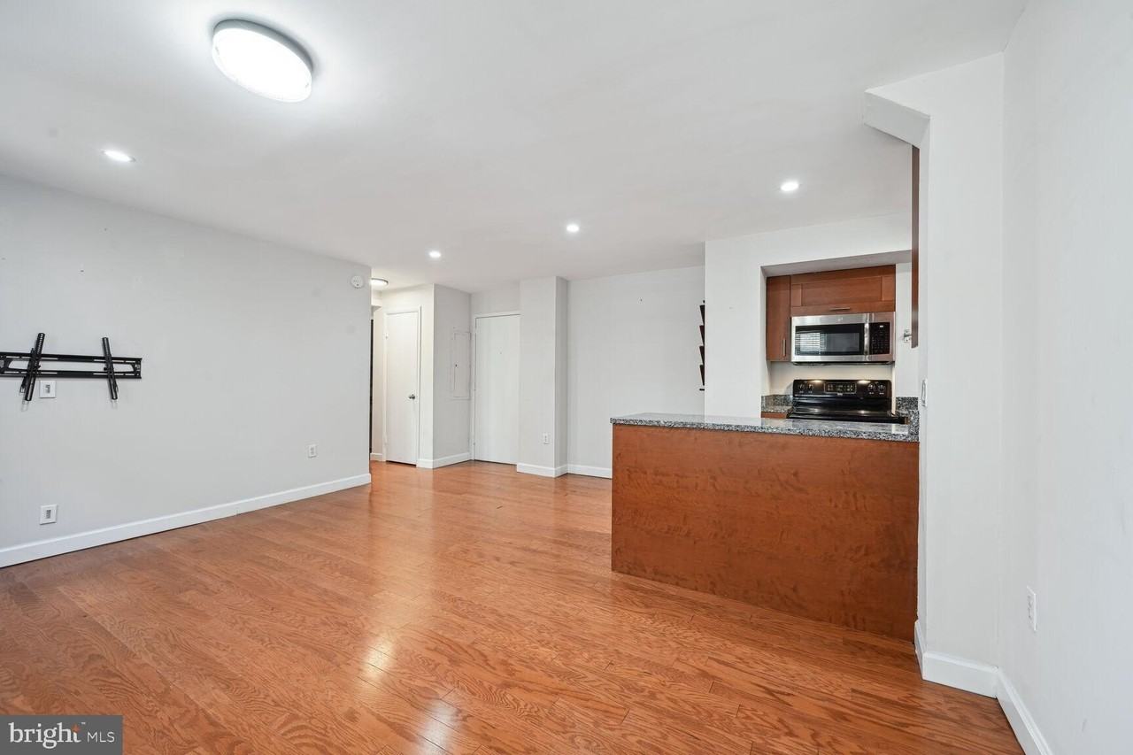 2440 16th St Nw #309 - Photo 7 of 15
