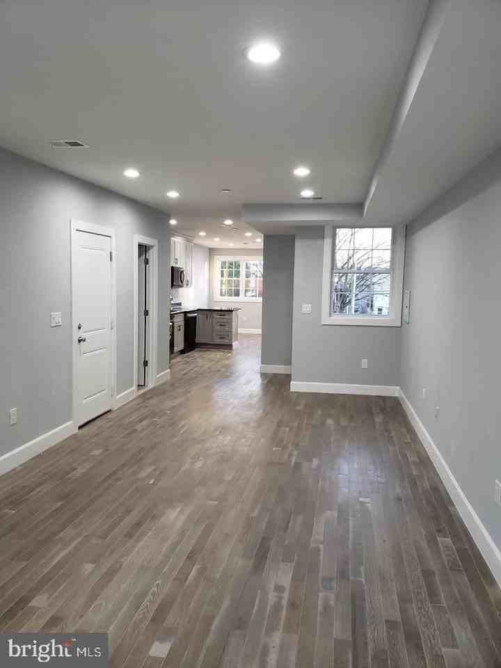752 Lamont St Nw #2 - Photo 3 of 30