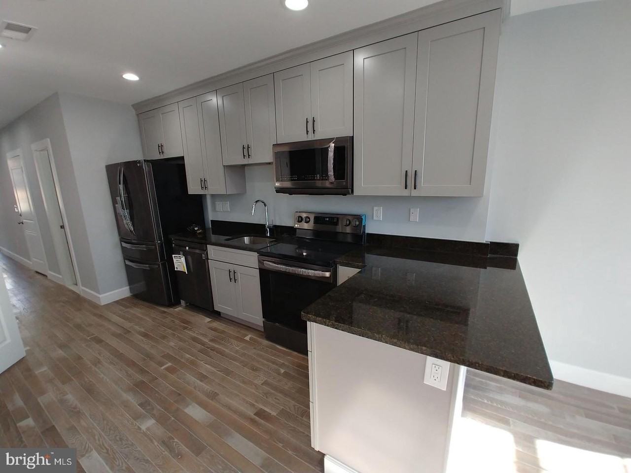 752 Lamont St Nw #2 - Photo 7 of 30