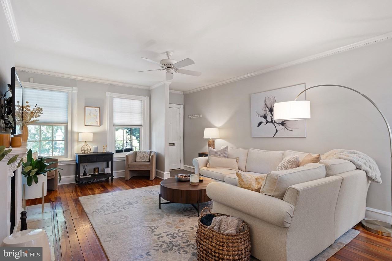 1020 Wawaset St - Photo 5 of 20