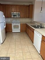 12001 Old Vine Blvd #3E306 - Photo 1 of 1