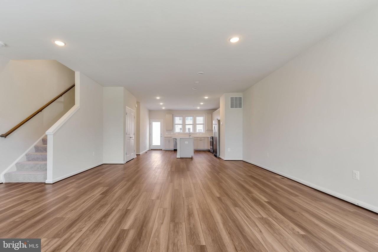 3336 Cormorant Dr - Photo 2 of 15
