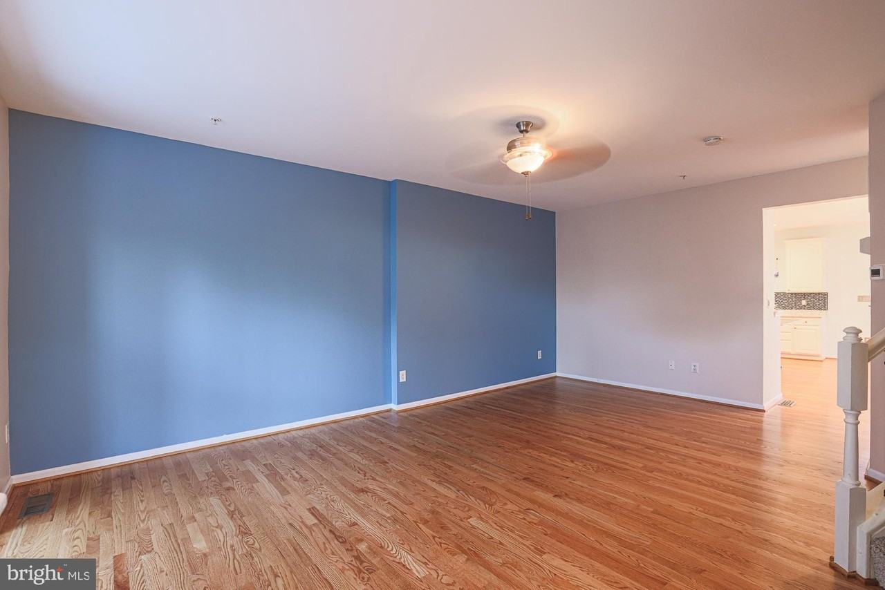 9300 Summit View Way - Photo 7 of 42