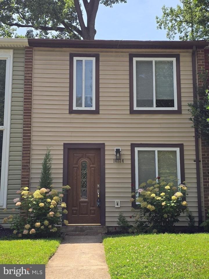 10724 Lester St - Photo 3 of 33
